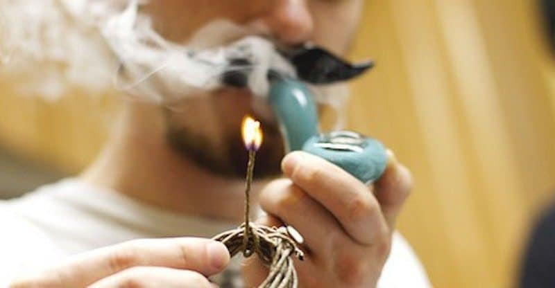 Here's Why You Should Use A Hemp Wick When You Spark Up