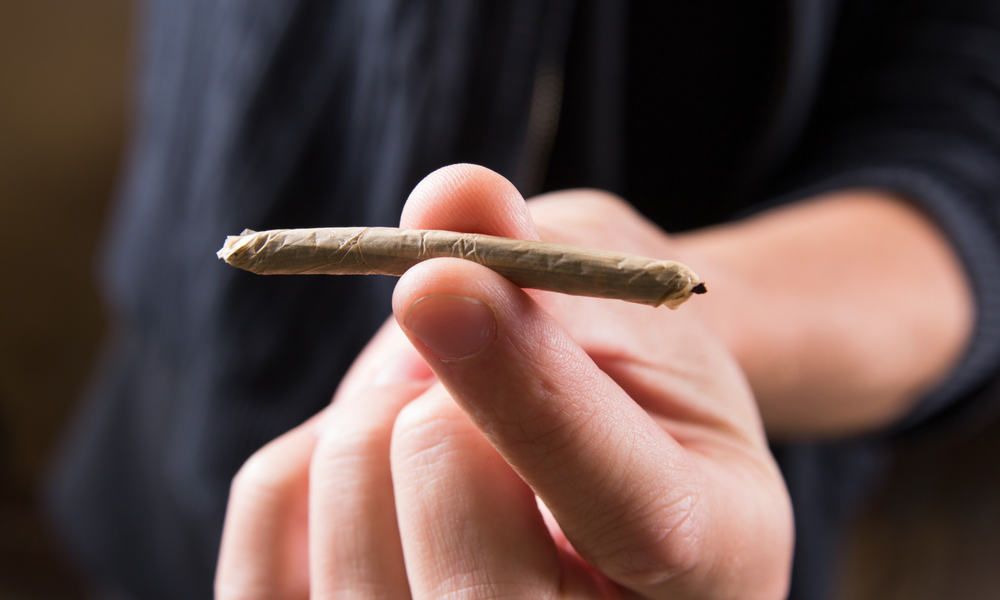 What is a Pinner Joint? And How To Roll One