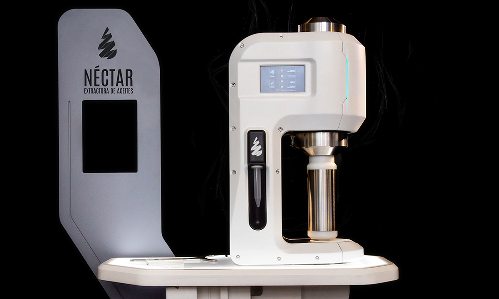 Grad Students Designed a Machine that Extracts Cannabis Oil at Home